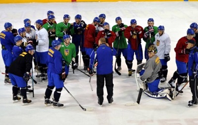 Сборная Украины по хоккею с проблемами добралась до Японии