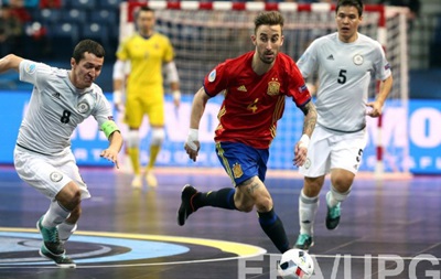 Евро по футзалу: Испания добывает путевку в финал в перестрелке с Казахстаном