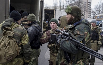 Доба в АТО: на лінії вогню Зайцеве і Мар їнка