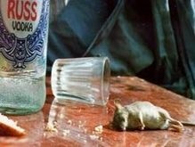 В прошлом году  паленая  водка убила 20 тысяч россиян