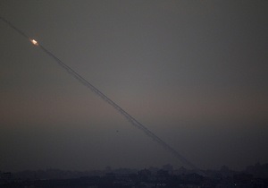 Палестинские боевики впервые со дня перемирия выпустили ракету по территории Израиля