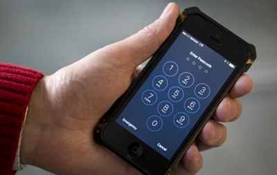 Apple: Требование ФБР взломать iPhone создает опасный прецедент