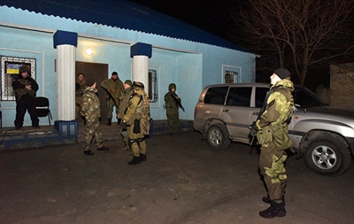 Полиция показала видео спецоперации в Марьинке
