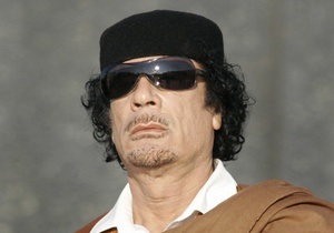 Каддафи заявил, что не покинет Ливию