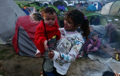 Число мигрантов в Греции может вырасти втрое к концу марта