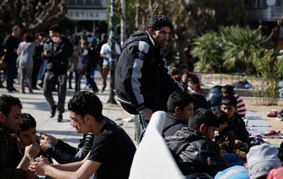 Премьер Греции требует равномерное распределение беженцев в ЕС