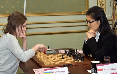 Шахматы: Музычук и Ифань сыграли вничью в первой партии чемпионского матча