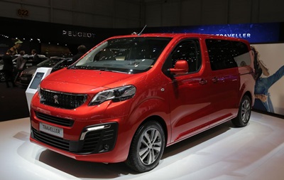 В Женеве показали люксовый минивэн Peugeot 