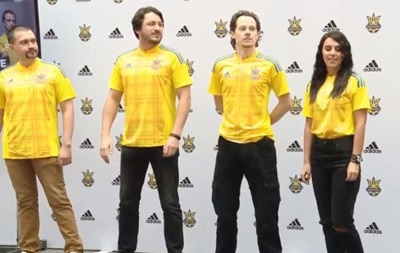 В Киеве презентовали новую форму сборной Украины по футболу