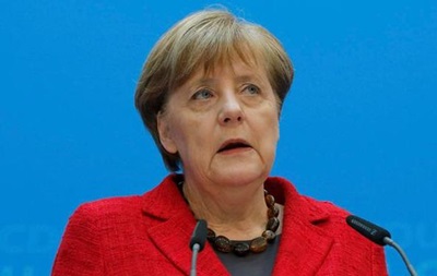 Меркель: Германия не будет менять миграционную политику