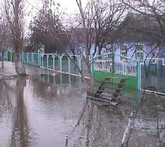 Во Львовской и Закарпатской областях ликвидируют последствия стихии