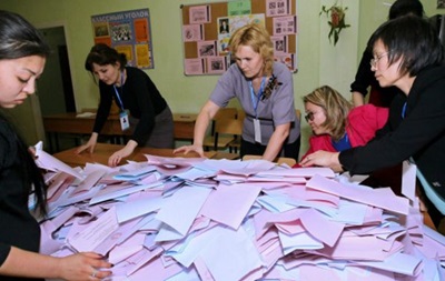 В Казахстане на выборах побеждает партия Назарбаева