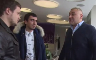 Адвокат Савченко обматерил пранкеров