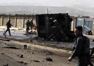 Талибан взял ответственность за нападение на конвой НАТО