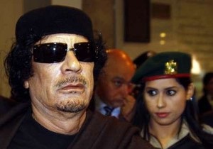 Войска Каддафи начали атаковать позиции повстанцев