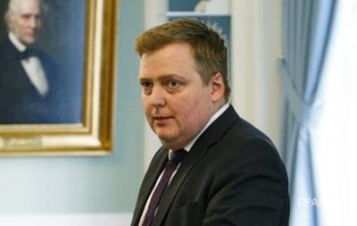 Офшорный скандал: премьер Исландии просит распустить парламент