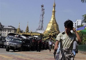 Масштабная компьютерная атака оставила Мьянму без интернета накануне выборов