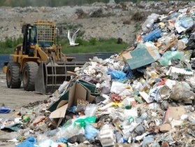 До конца года в Киеве установят около восьми тысяч контейнеров для раздельного сбора мусора