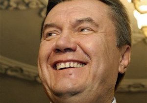 Янукович принял отчет руководителей регионов по итогам I полугодия
