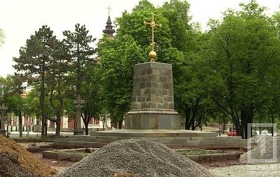 В Кривом Роге под памятником Ленину нашли старинный храм