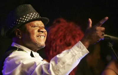 Африканський співак Папа Вемба помер на сцені