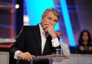 Ющенко будет отстаивать звания Героя, присвоенные им Бандере и Шухевичу
