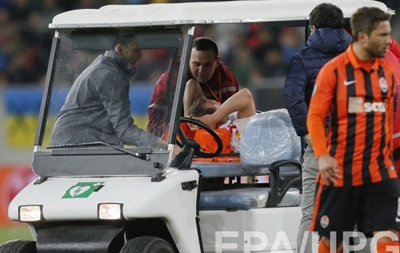 Игрок Севильи получил страшную травму в матче с Шахтером