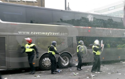Вболівальників, які атакували автобус МЮ, чекає довічна дискваліфікація