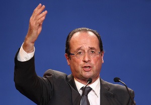 Президент Франции из-за кризиса отказался от новогодних каникул