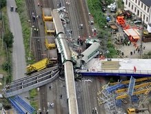 В Чехии польский поезд врезался в мост: шестеро погибших