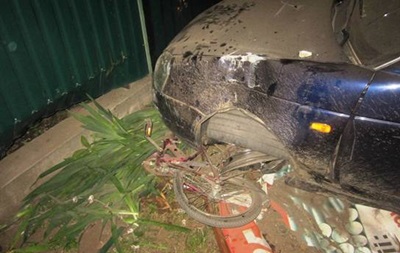 Трагедія під Києвом: водій ВАЗ насмерть збив двох дітей