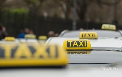 Суд у Франції оштрафував Uber на $900 тисяч