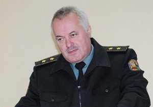 Янукович уволил начальника Генштаба. Новым главнокомандующим назначен Замана