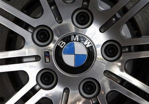 Акции BMW рекордно взлетели на слухах о скупке акций