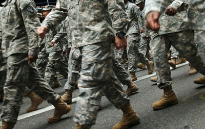 Трансгендерам разрешили служить в армии США
