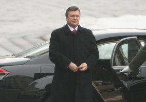 СМИ: Госохрана запретила журналистам фотографировать кортеж Януковича