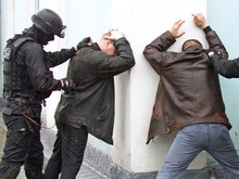В Днепропетровске арестовали  черных маклеров 