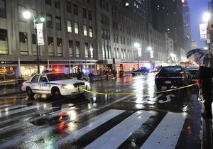 В Нью-Йорке самоубийца выжил после падения с 39-го этажа