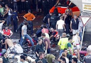 В Германии на фестивале Love Parade погибли 15 человек (обновлено)