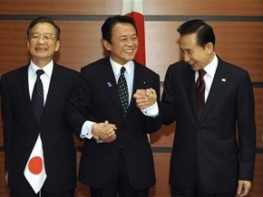 Лидеры Японии, Китая и Южной Кореи собрались обсудить пути преодоления кризиса