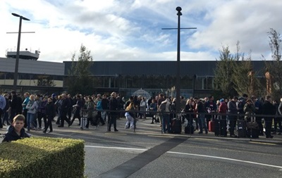 Аэропорт в Новой Зеландии экстренно эвакуировали