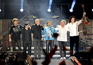 Элтон Джон и группа Queen бесплатно выступят на Майдане Незалежности