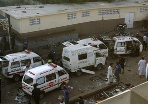 Пакистанская полиция обезвредила бомбу, заложенную в больнице города Карачи