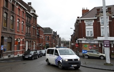 В Бельгии мужчина напал на полицейских с мачете