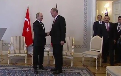 Путін зустрівя з Ердоганом: відео