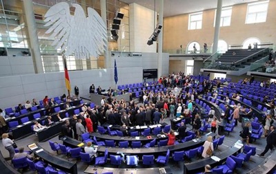 У немецких депутатов миллионы дополнительных доходов – СМИ