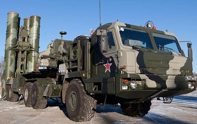 Росія доставила до Криму новітній ЗРК С-400