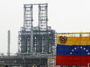 Венесуэла предлагает сократить добычу нефти