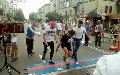Мэра Житомира госпитализировали на финише полумарафона