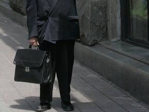 Украинский пенсионер добился возвращения своего депозита, раздевшись догола в банке